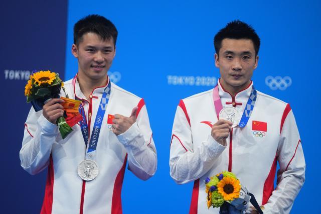 九游电脑版-东奥首战遗憾摘银 可曹缘兼项板台的艰辛有谁知？